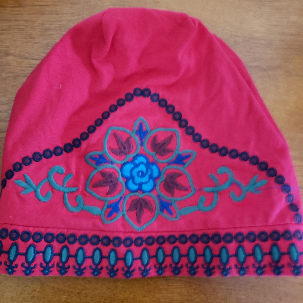 Embroidery cotton hat - Picture 2 of 2